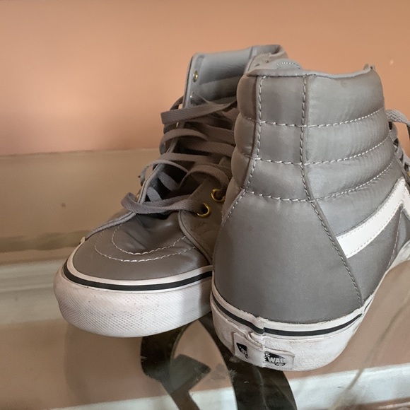 Vans - Picture 4 of 4